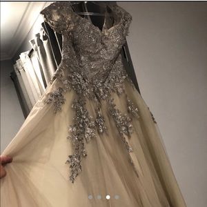 The Perfect Champagne Prom Dress